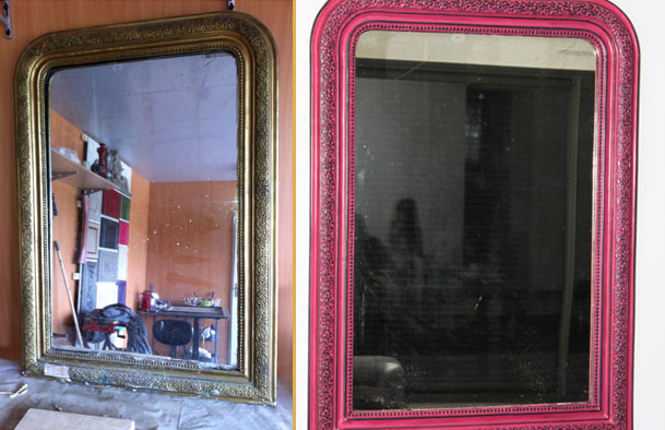 Après restauration, miroir fuschia, moulures noires, patine effet XVIIIème